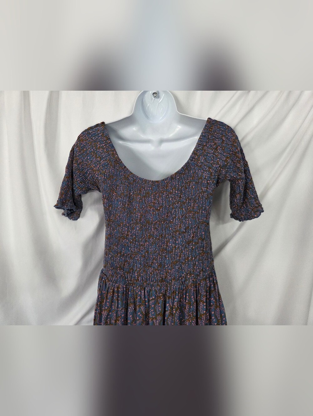 NATURAL LIFE Blue/Pink Print Scoop-Neck Smocked Maxi Dress SizeL/XL - Picture 5 of 8